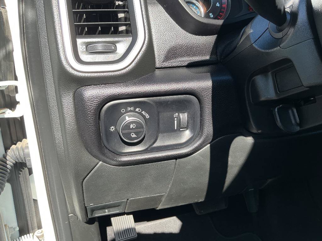 Used 2024 RAM 2500 Big Horn AWD/4WD image 17