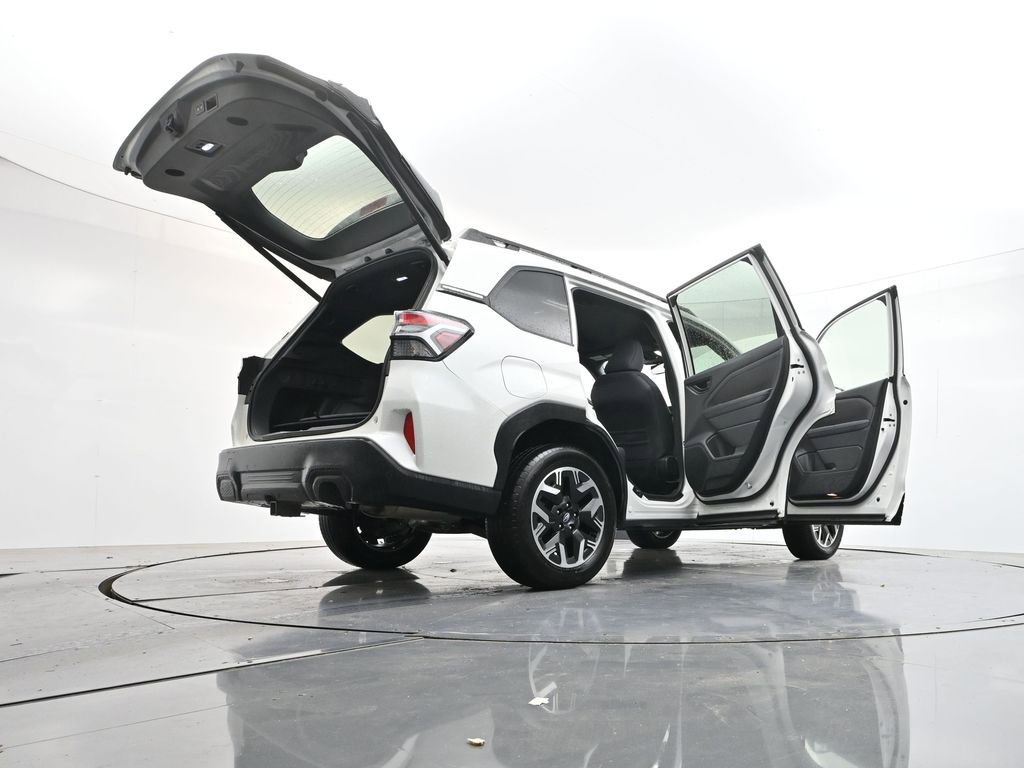 Used 2025 Subaru Forester Premium w/ Convenience Package #1 AWD/4WD image 42
