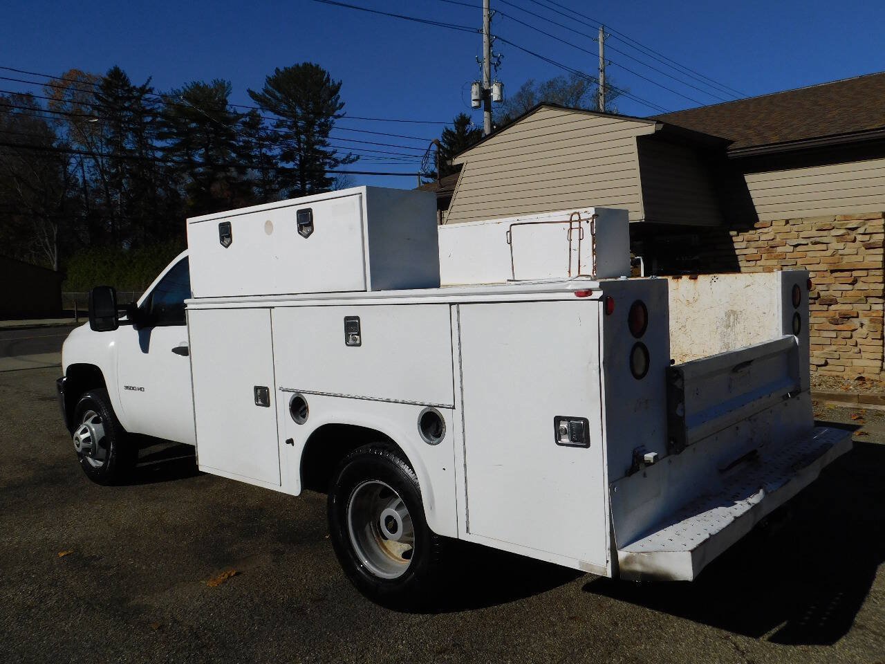 Used 2012 Chevrolet Silverado 3500 W/T RWD image 6