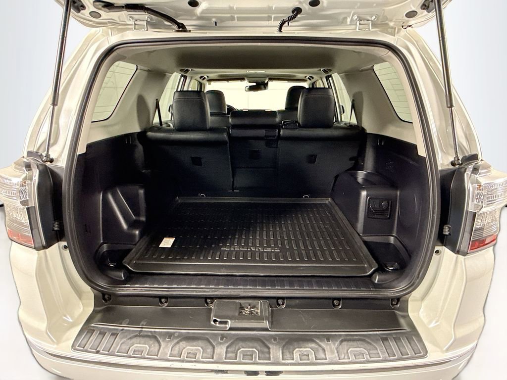 Used 2021 Toyota 4Runner Limited image 29