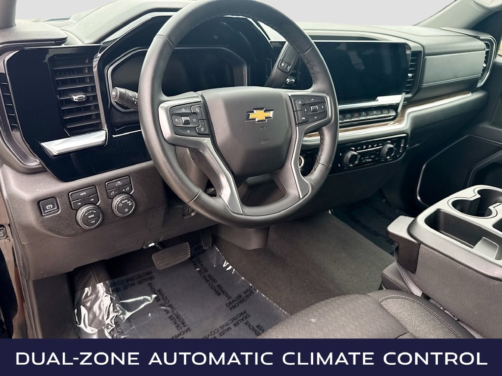 Used 2026 Chevrolet Silverado 1500 LT AWD/4WD image 12