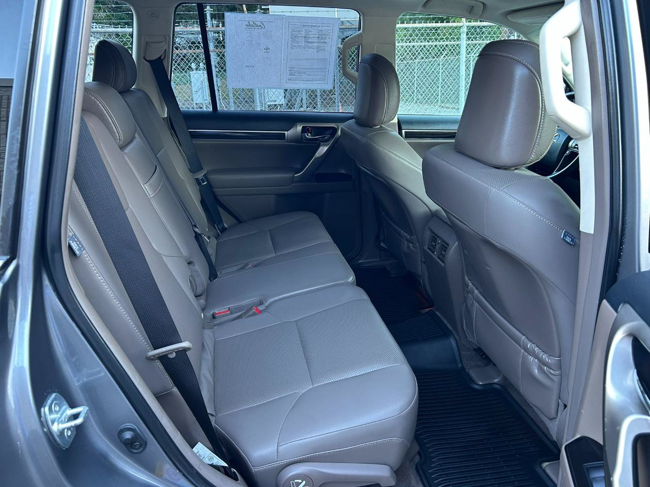 Used 2018 Lexus GX 460 w/ Navigation Package AWD/4WD image 16