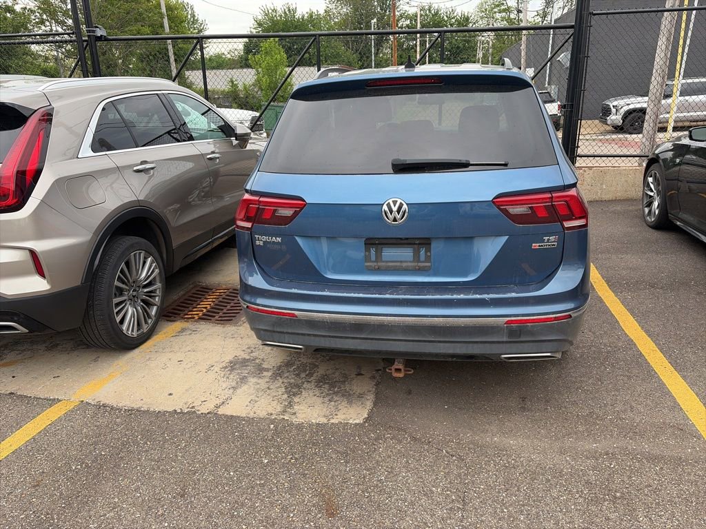 Used 2018 Volkswagen Tiguan SE w/ 3rd Row Seat Package AWD/4WD image 7