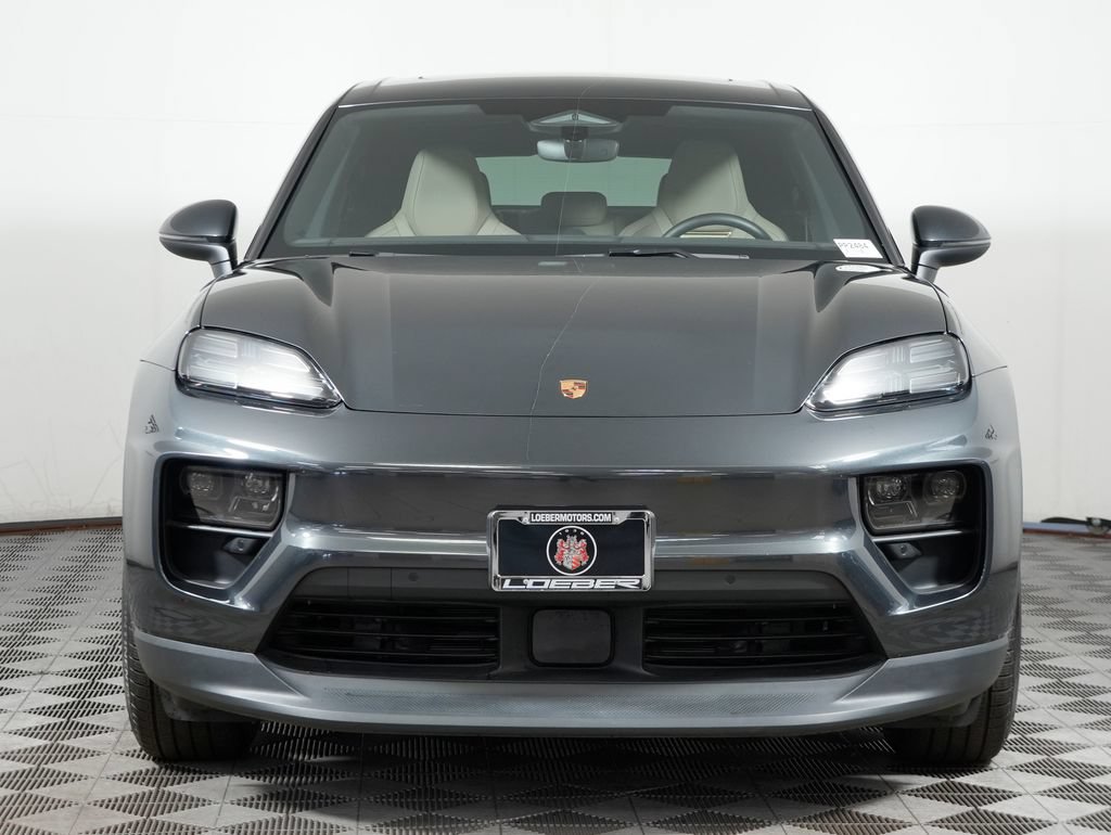 Certified 2025 Porsche Macan 4 Electric AWD/4WD image 10