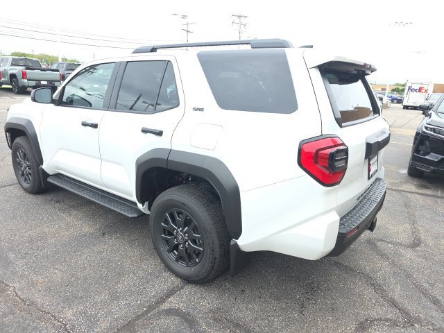 New 2026 Toyota 4Runner SR5 AWD/4WD image 5