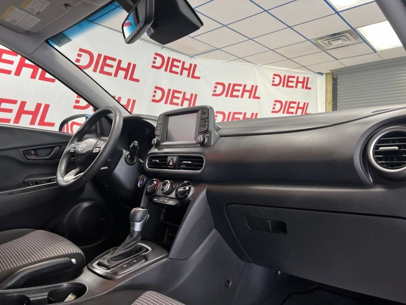 Used 2021 Hyundai Kona SEL Plus w/ Cargo Package FWD image 14