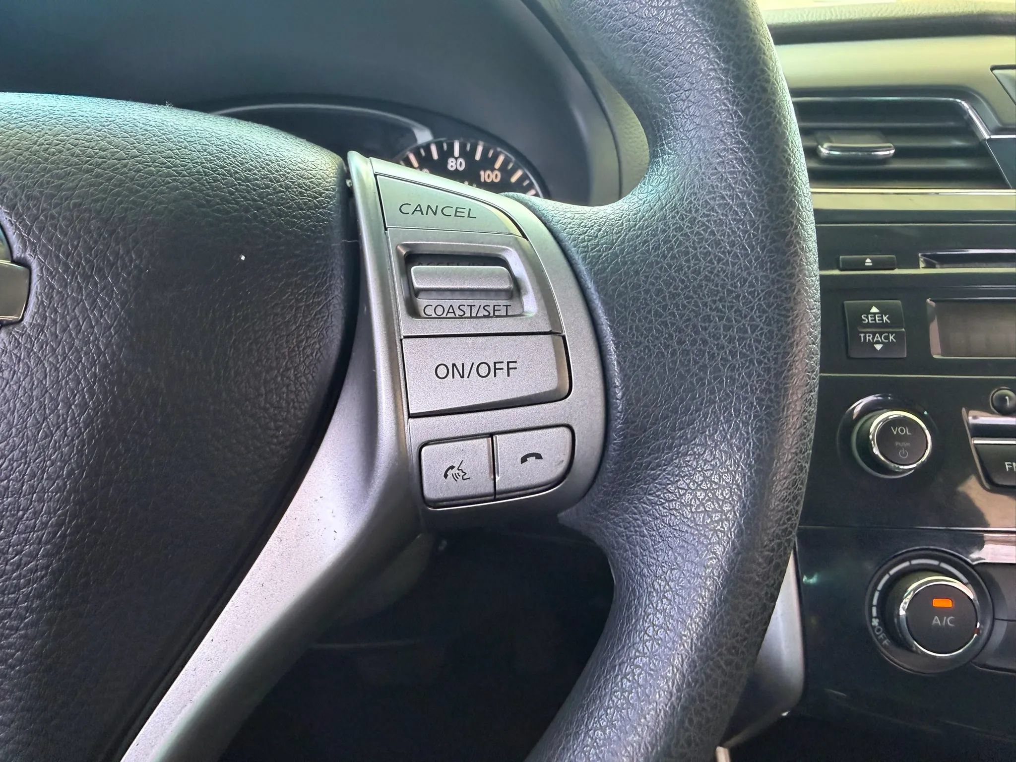 Used 2014 Nissan Altima 2.5 S FWD image 16