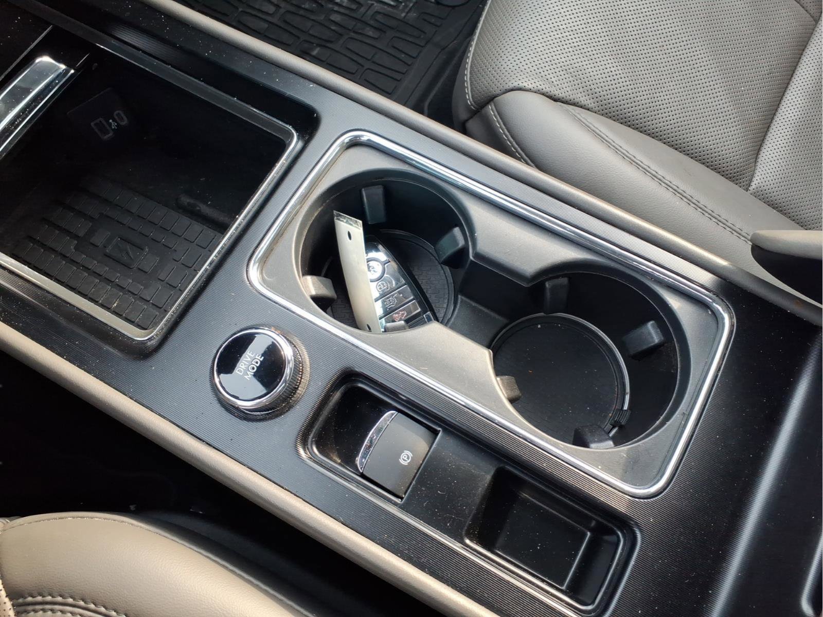 Used 2023 Lincoln Corsair Reserve w/ Equipment Group 201A image 20