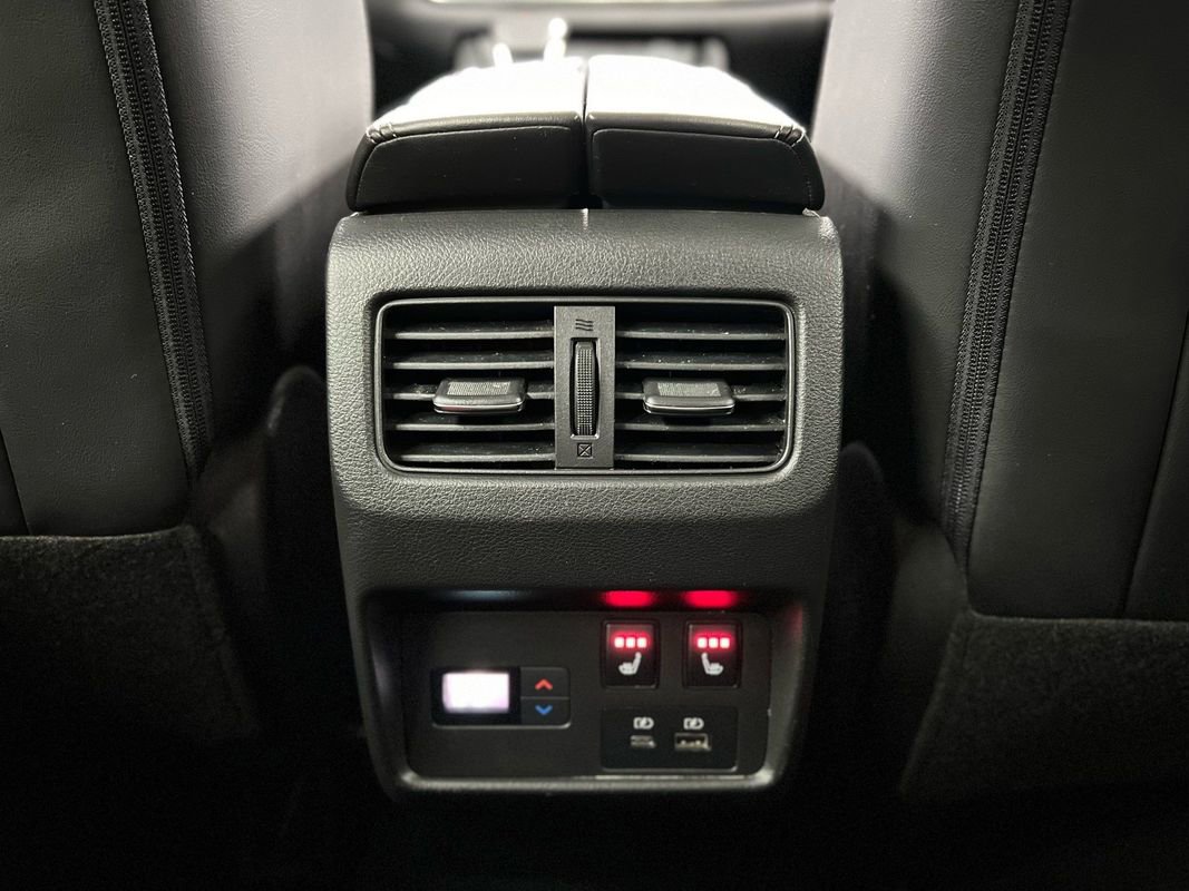 Used 2021 Nissan Rogue Platinum image 35