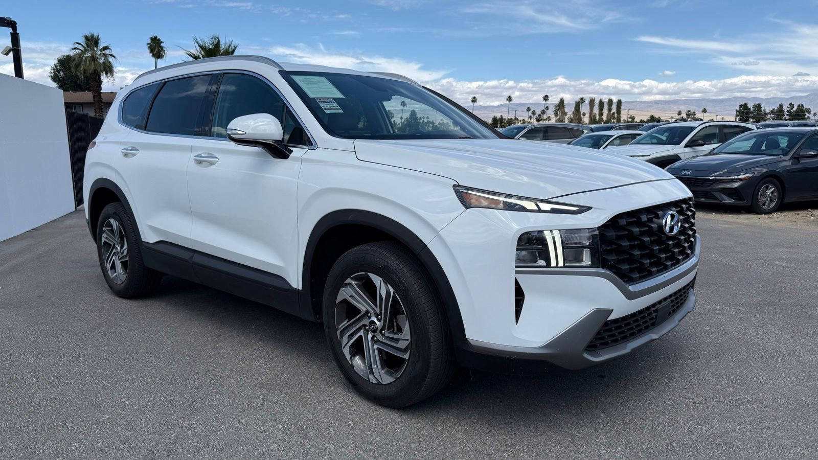 Used 2023 Hyundai Santa Fe SEL w/ Cargo Package FWD image 2