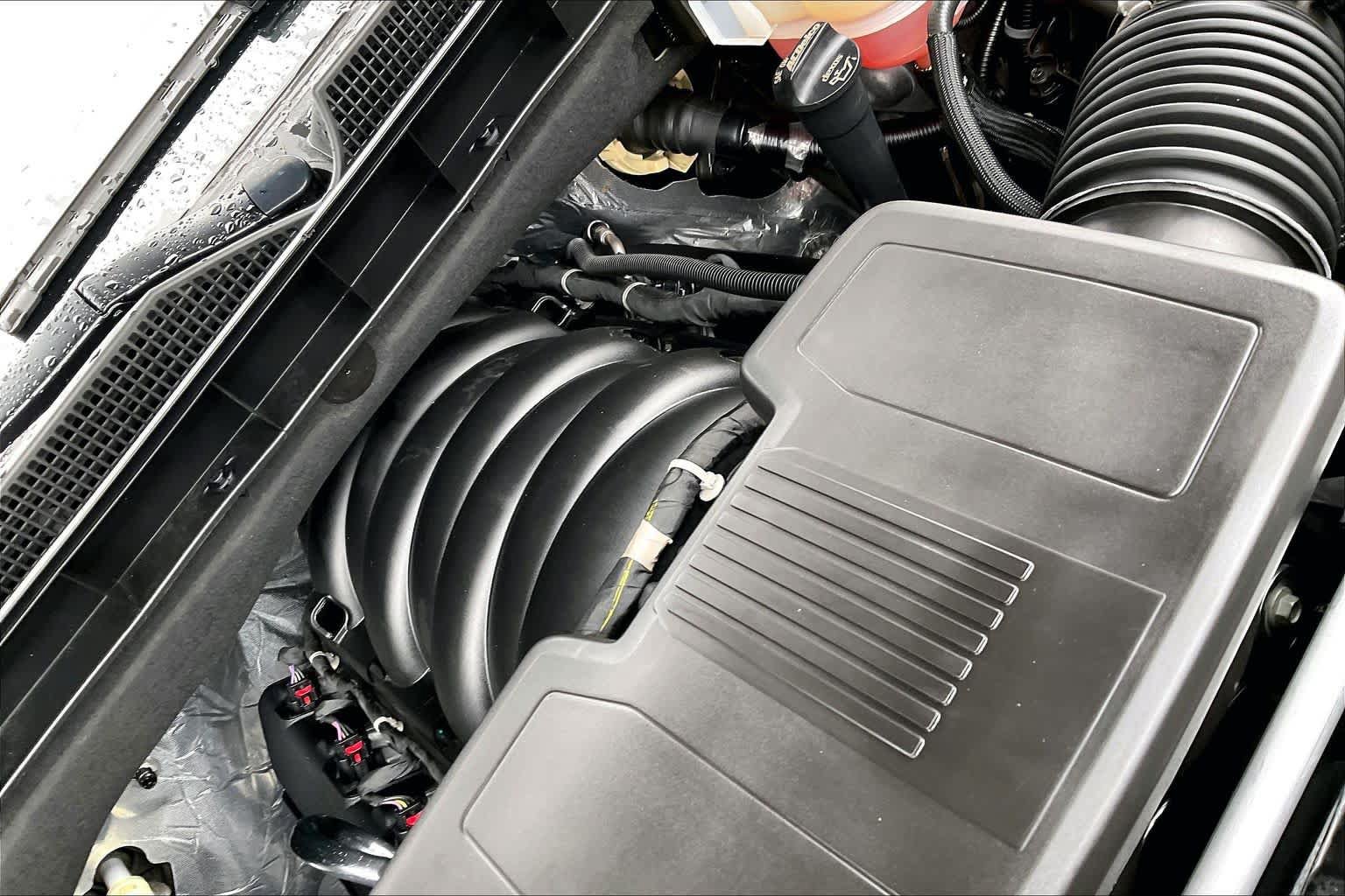 Used 2025 Cadillac Escalade Sport AWD/4WD image 33
