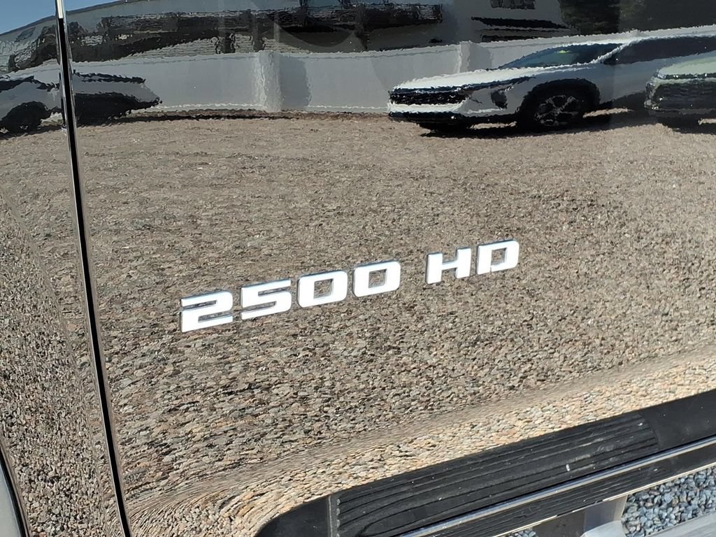 Used 2024 Chevrolet Silverado 2500 Custom w/ Custom Value Package AWD/4WD image 10