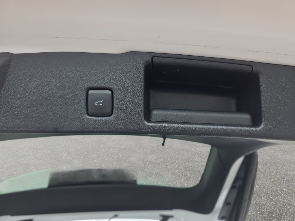Certified 2022 Ford Escape SE w/ Convenience Package FWD image 12