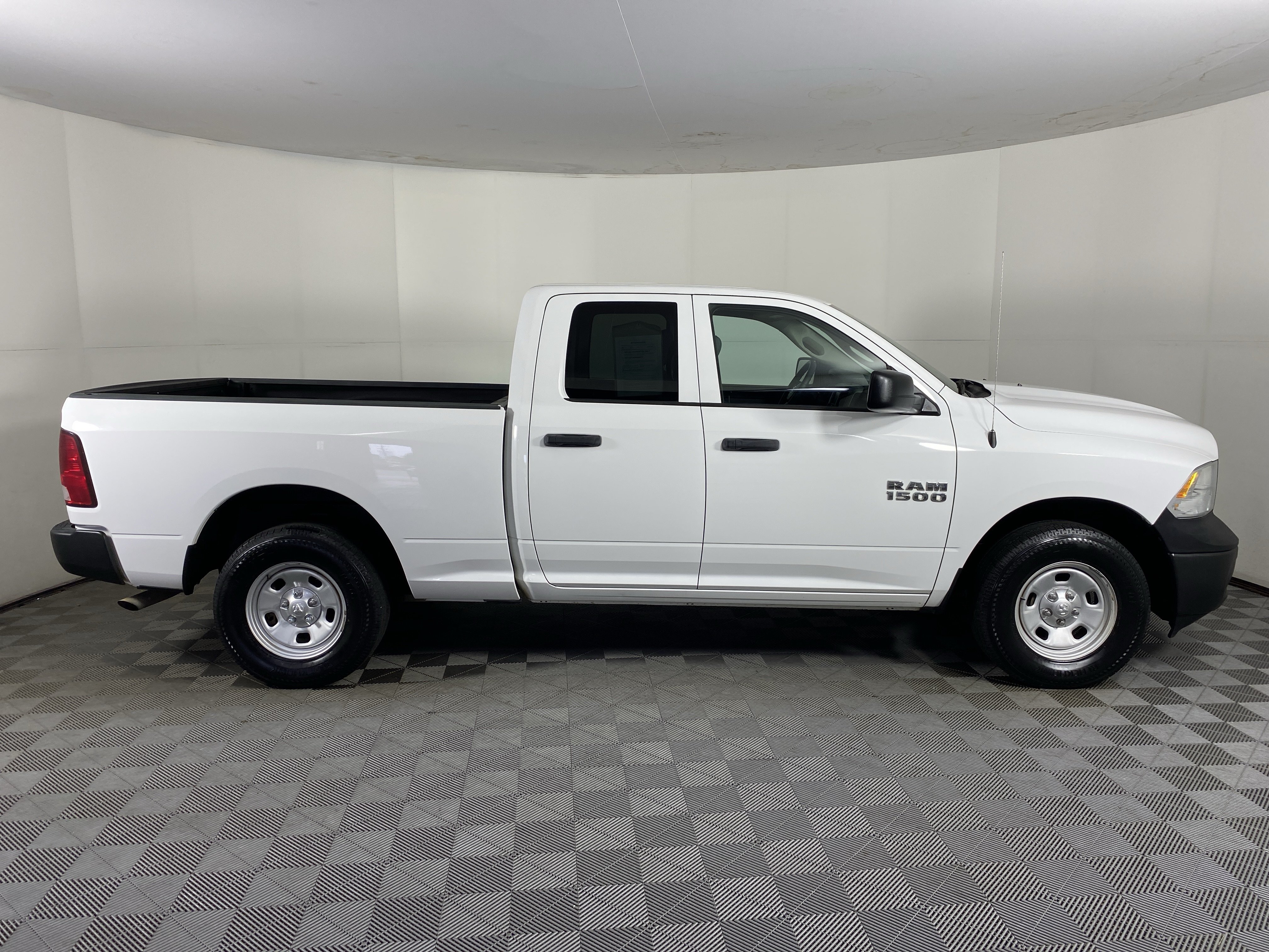 Used 2017 RAM 1500 Tradesman w/ Popular Equipment Group AWD/4WD image 4