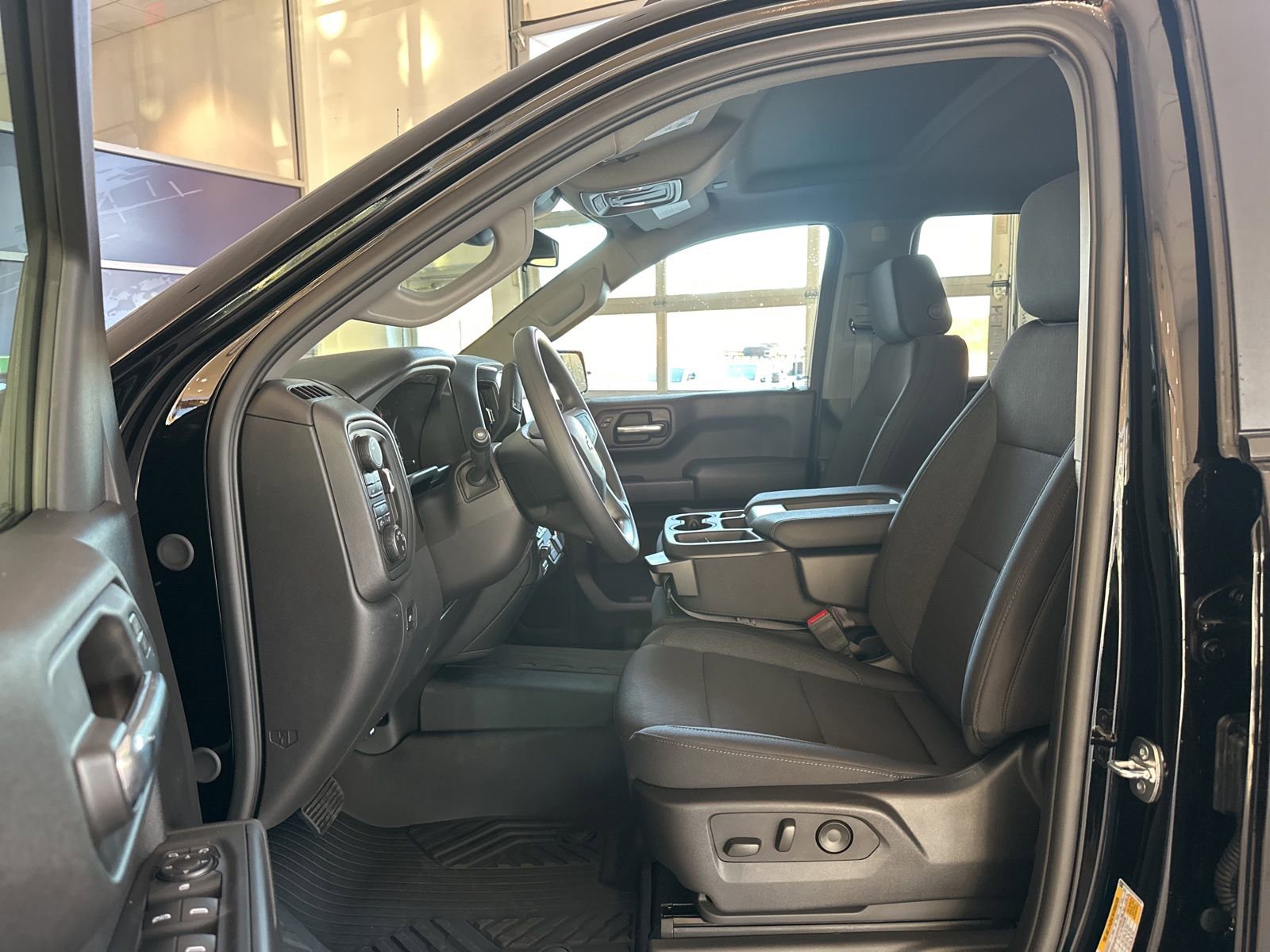 New 2026 Chevrolet Silverado 1500 Custom Trail Boss w/ Turbomax Blackout Package AWD/4WD image 15
