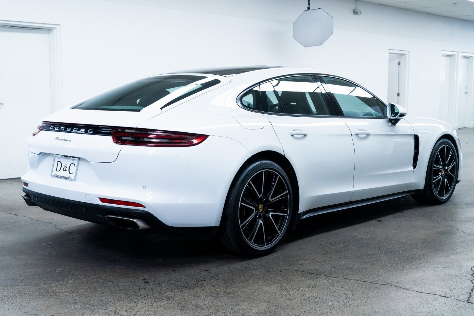 Used 2020 Porsche Panamera 4 image 6