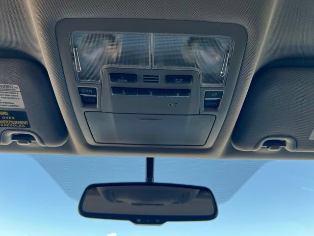 Used 2016 Toyota Highlander XLE AWD/4WD image 24