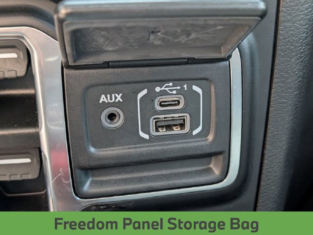 Used 2023 Jeep Wrangler Unlimited Rubicon 4xe AWD/4WD image 33