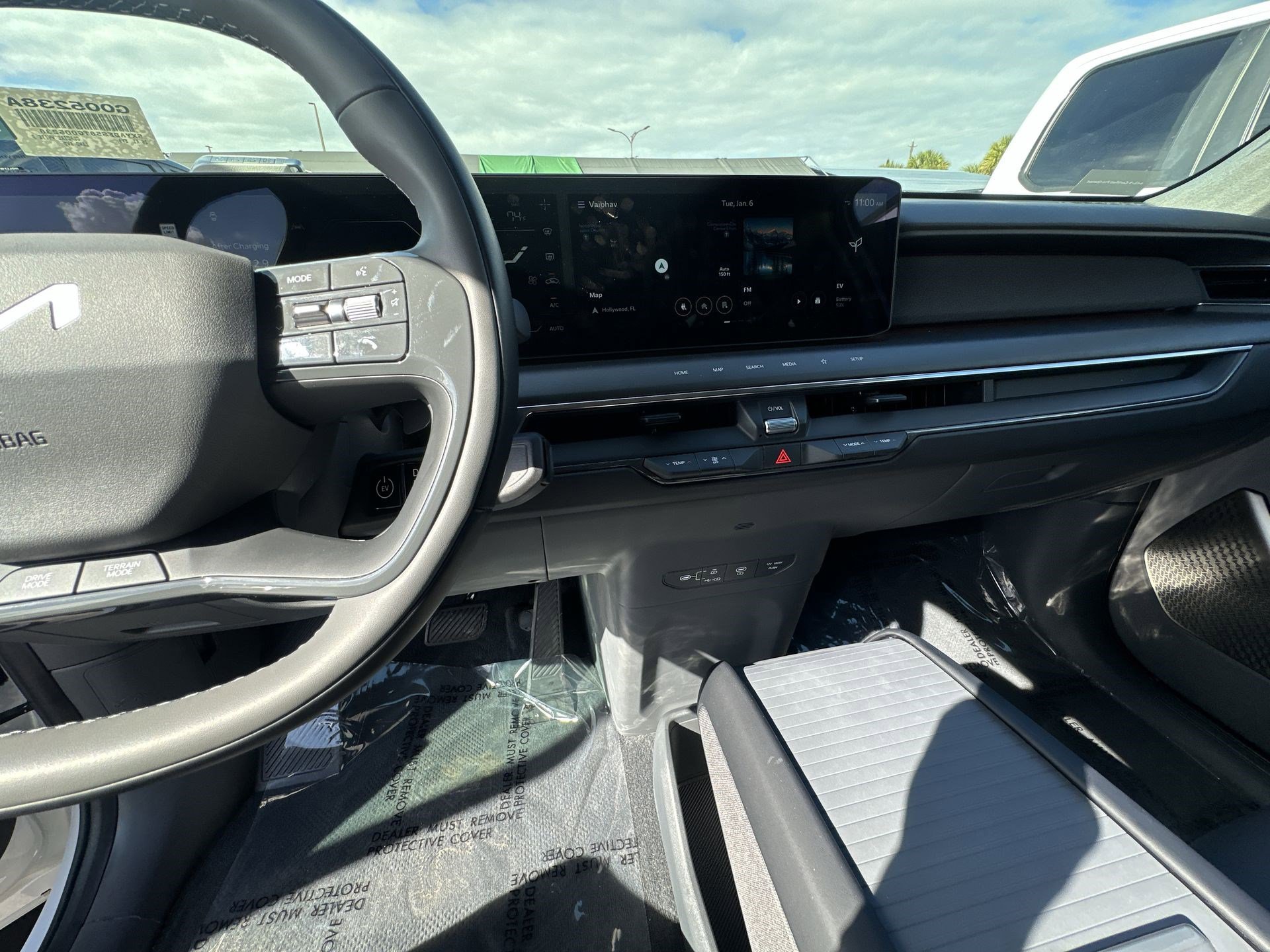 Certified 2026 Kia EV9 Land image 24