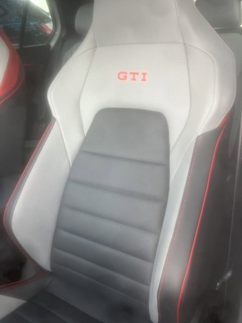 Used 2024 Volkswagen GTI SE FWD image 7