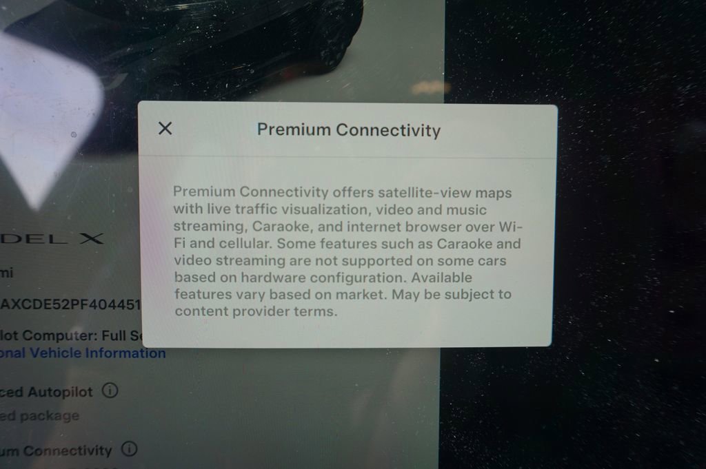 Used 2023 Tesla Model X image 10