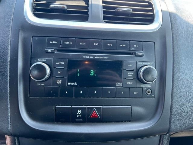 Used 2013 Dodge Avenger SE FWD image 16
