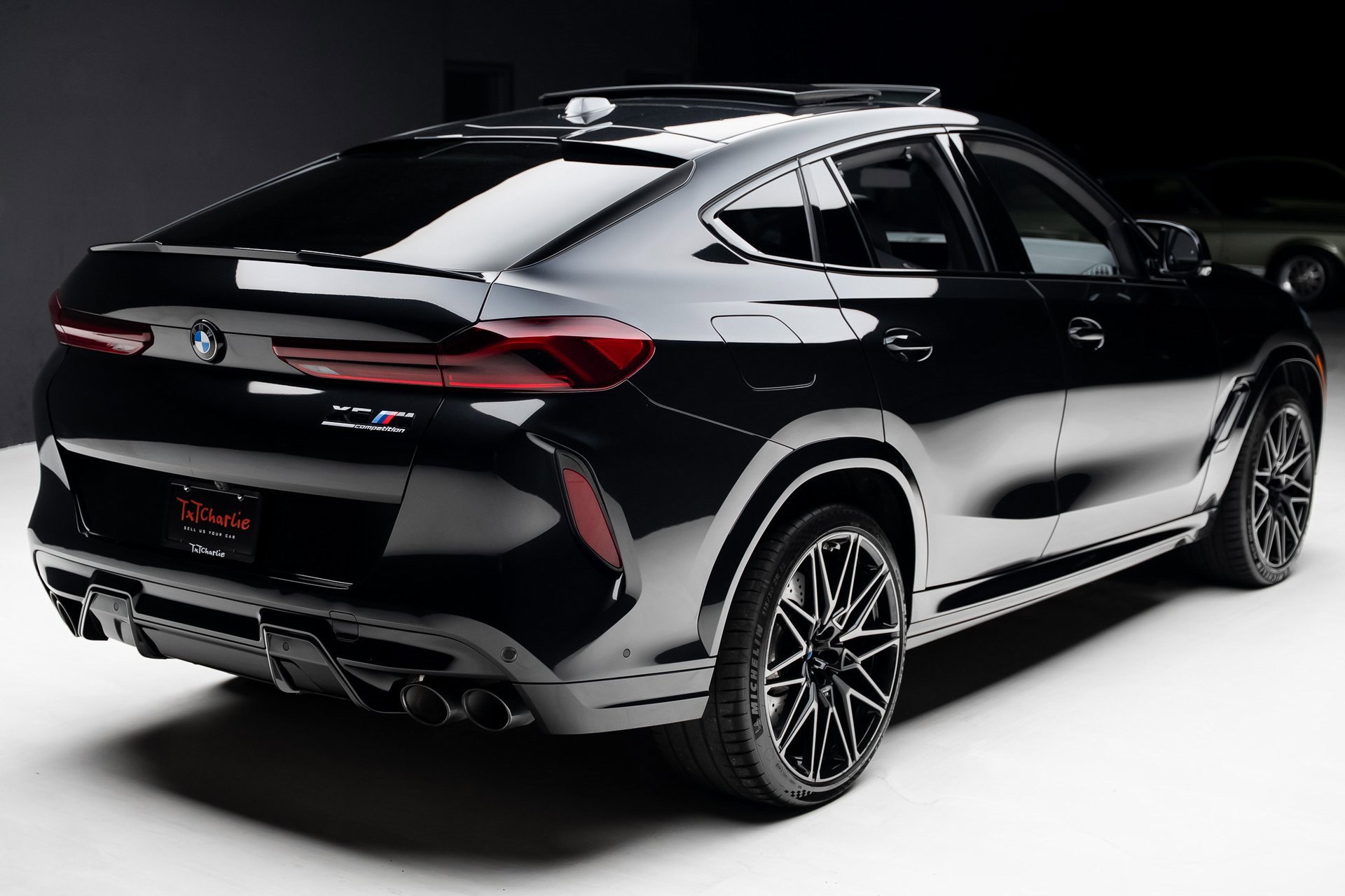 Used 2024 BMW X6 M Competition image 34