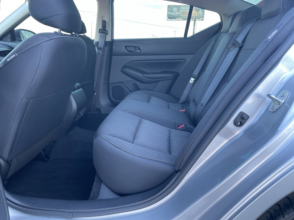 Used 2024 Nissan Altima 2.5 SV image 19