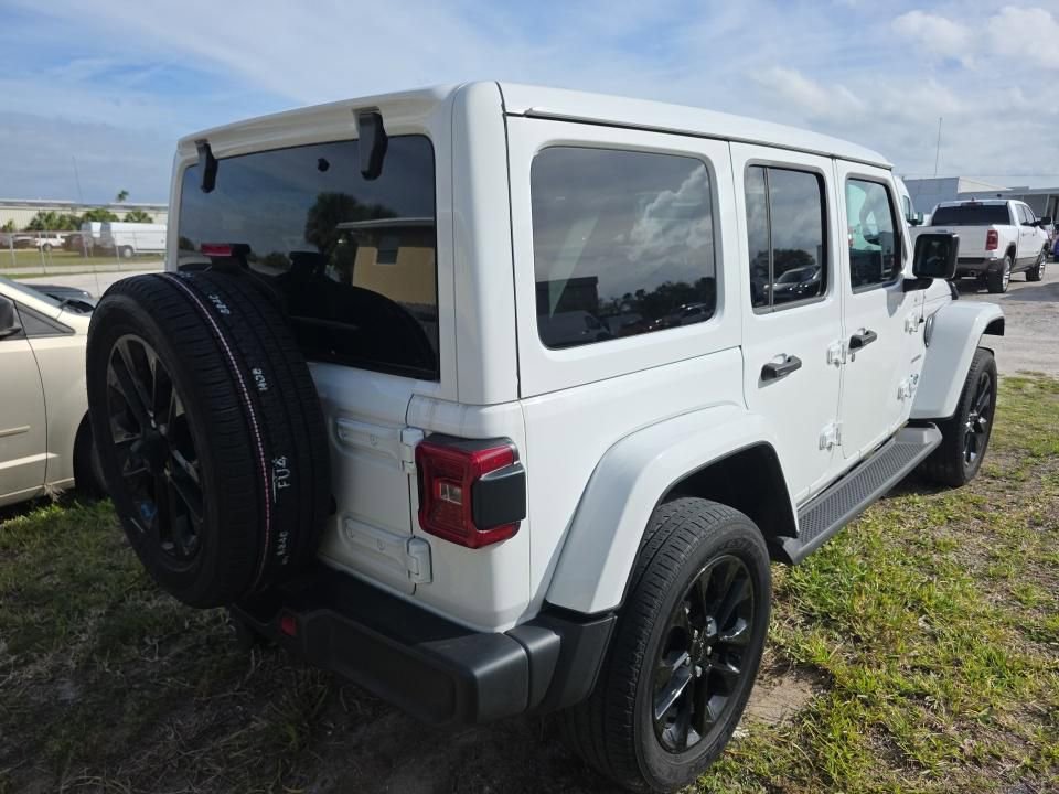 Used 2022 Jeep Wrangler Unlimited Sahara image 7