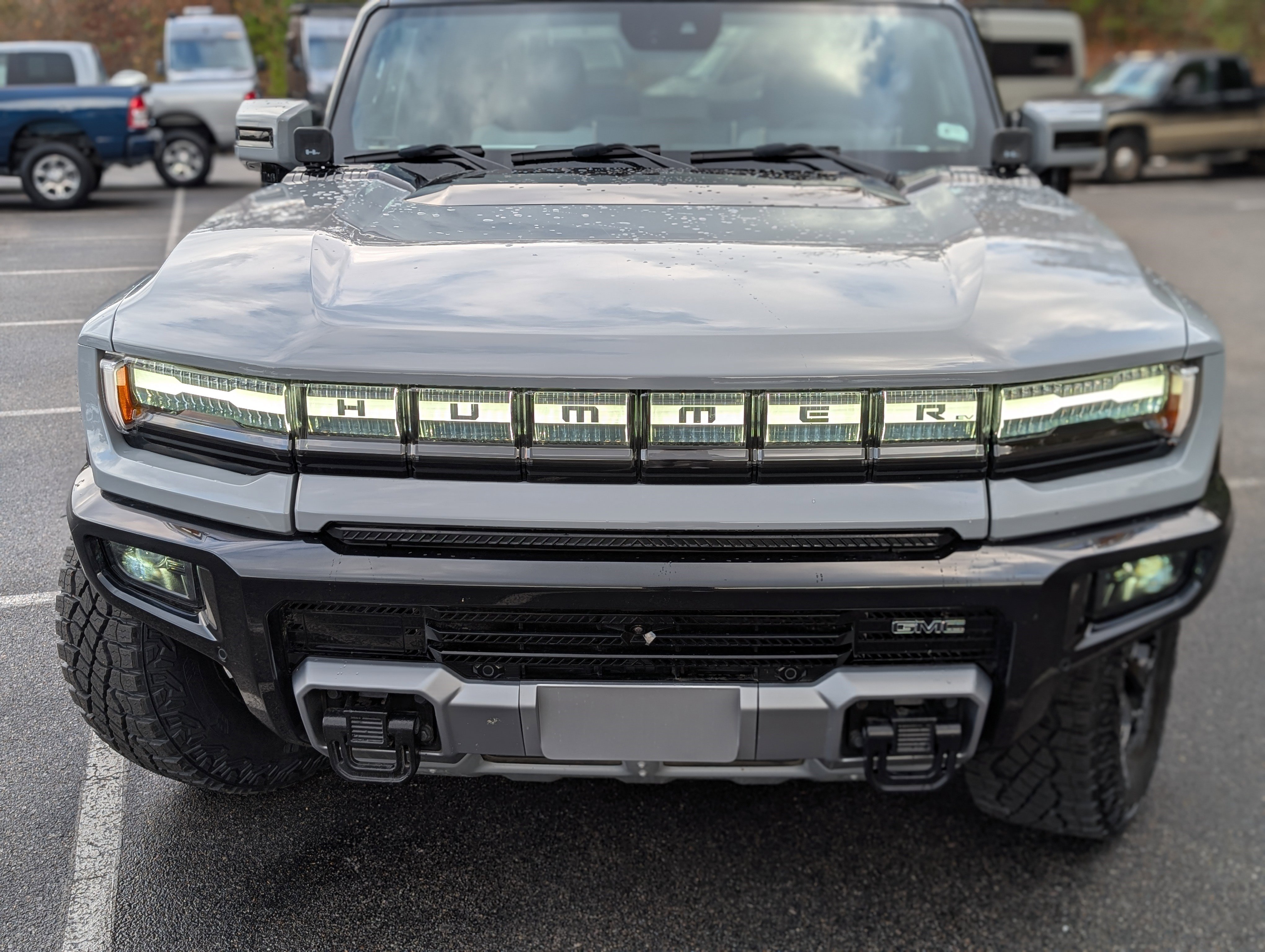 Used 2024 GMC Hummer EV 2X w/ LPO, Illumination Package image 12