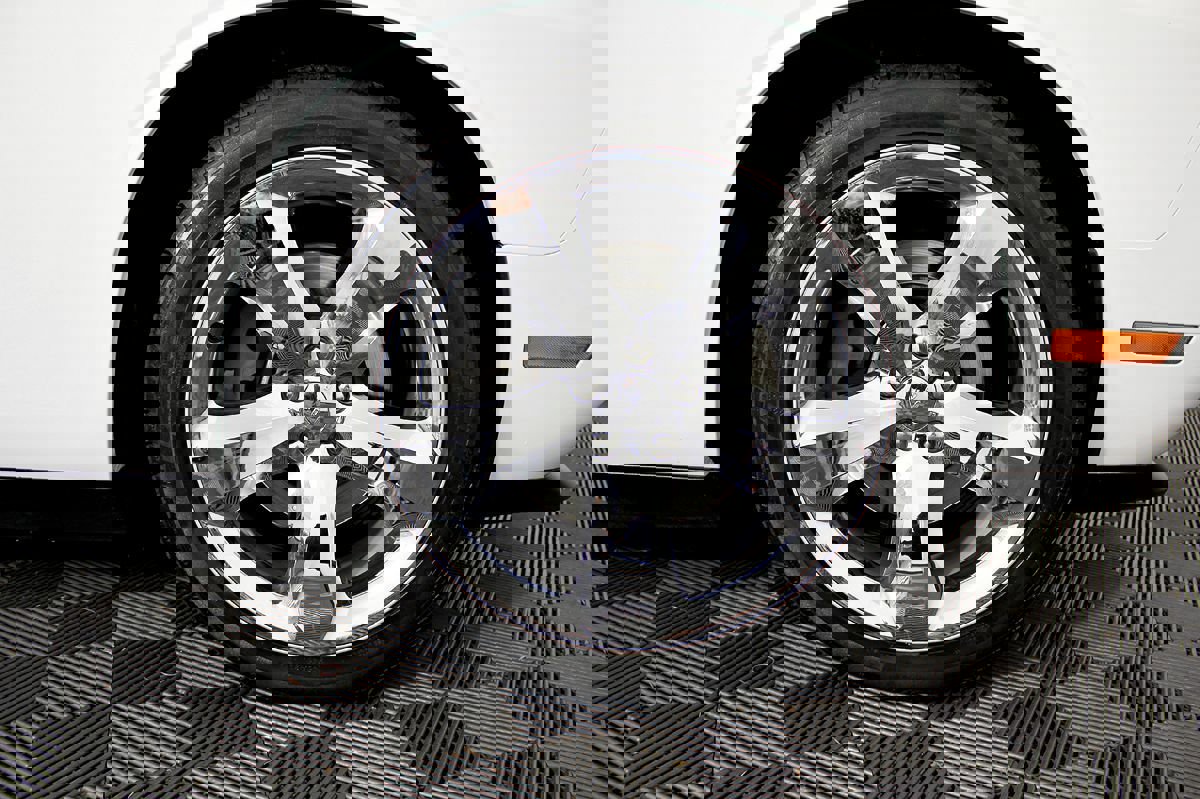 Used 2012 Dodge Challenger R/T image 41