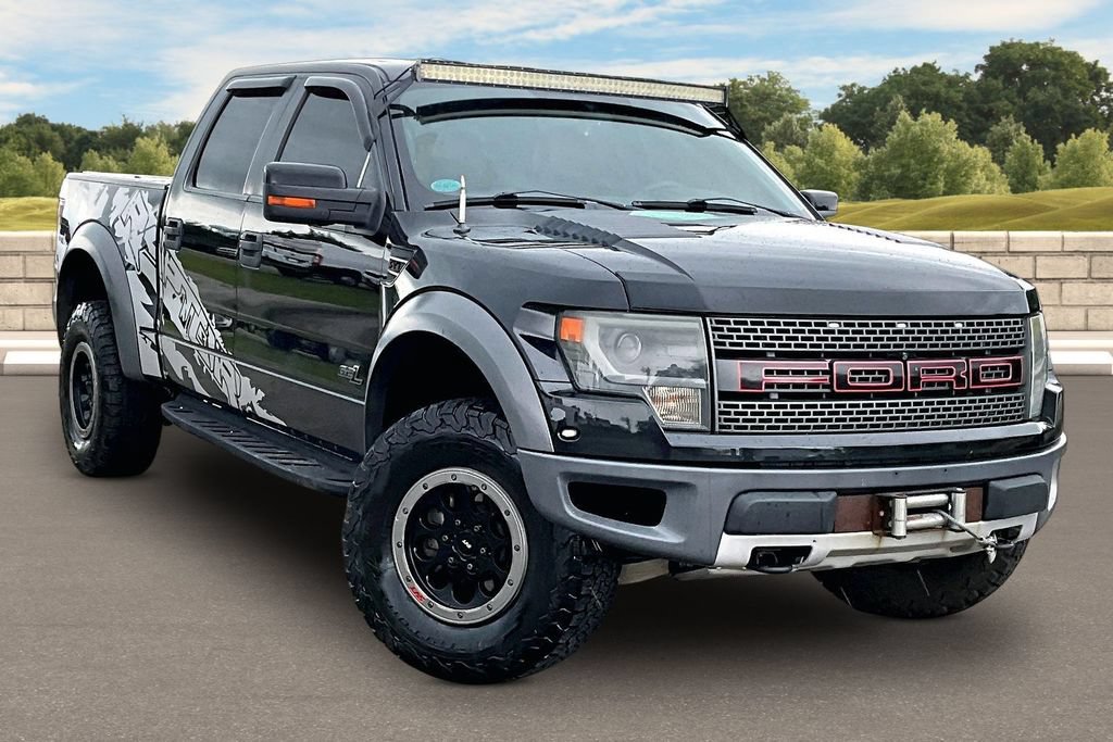 Used 2014 Ford F150 Raptor w/ Equipment Group 801A Luxury AWD/4WD image 2