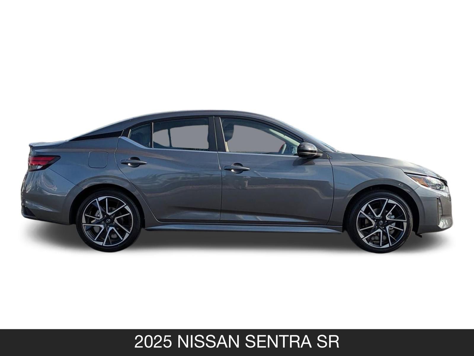 Used 2025 Nissan Sentra SR image 6