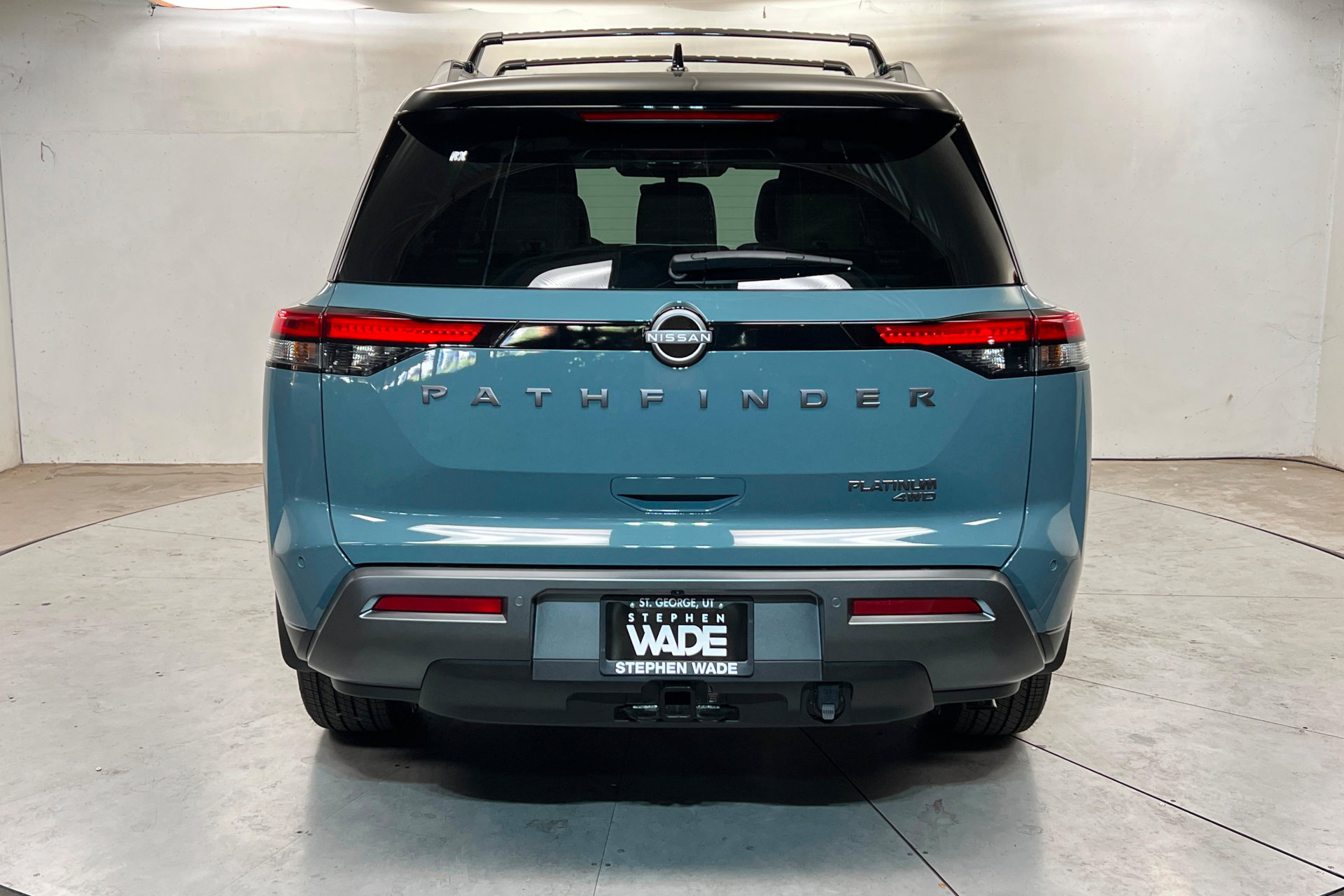 New 2026 Nissan Pathfinder Platinum image 4