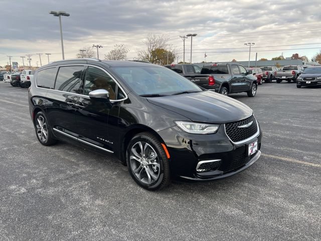 New 2026 Chrysler Pacifica Pinnacle FWD image 7