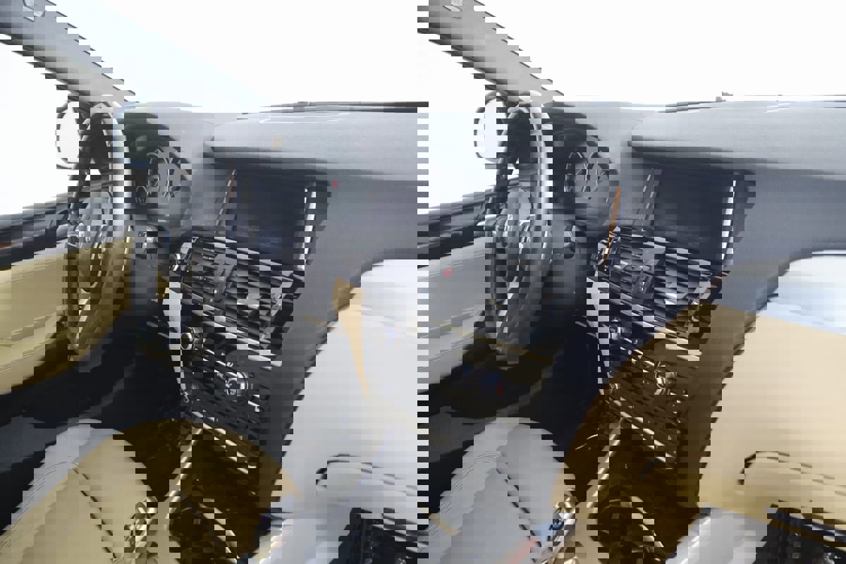 Used 2018 BMW X4 M40i image 41