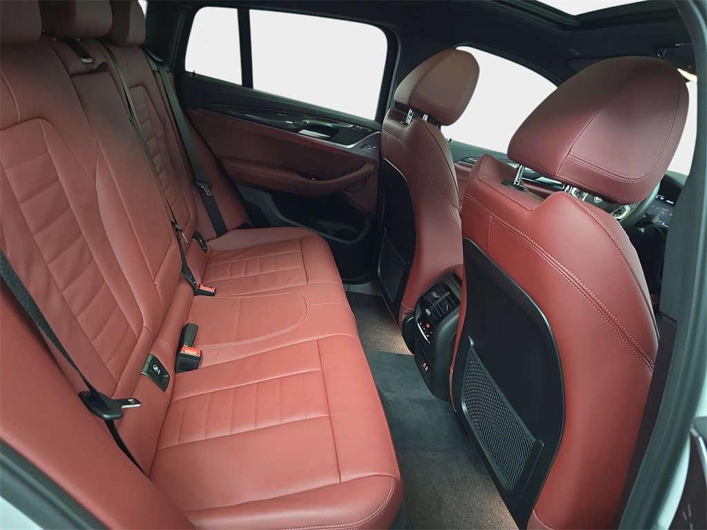 Used 2025 BMW X4 M40i w/ Premium Package image 14