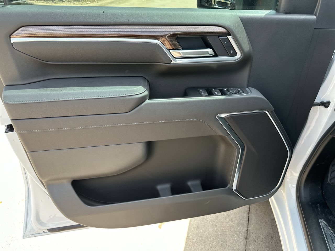 New 2026 Chevrolet Silverado 2500 LT w/ Texas Edition AWD/4WD image 11