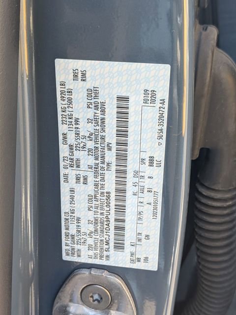 Certified 2023 Lincoln Corsair AWD w/ Equipment Group 101A image 35