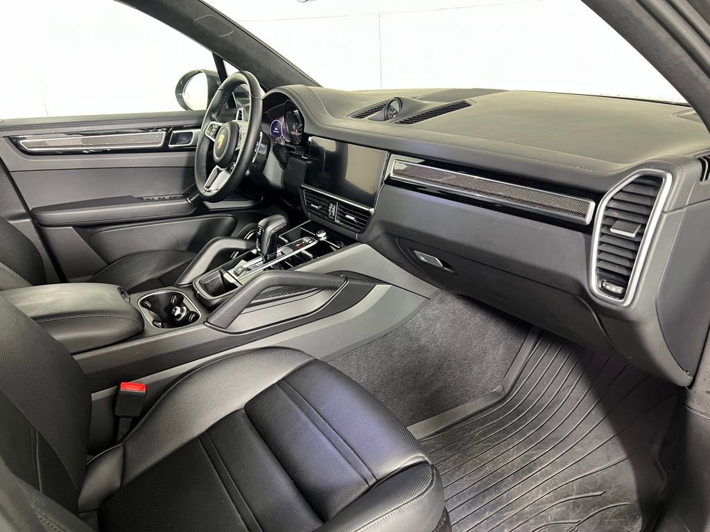 Certified 2023 Porsche Cayenne GTS image 20