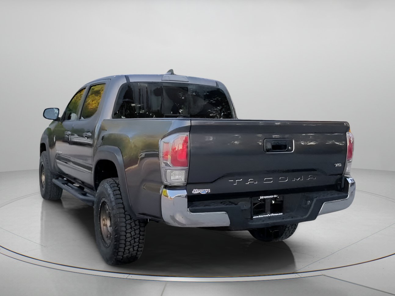 Used 2021 Toyota Tacoma TRD Off-Road AWD/4WD image 23