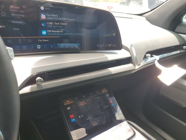 New 2026 Cadillac Vistiq Luxury AWD/4WD image 11