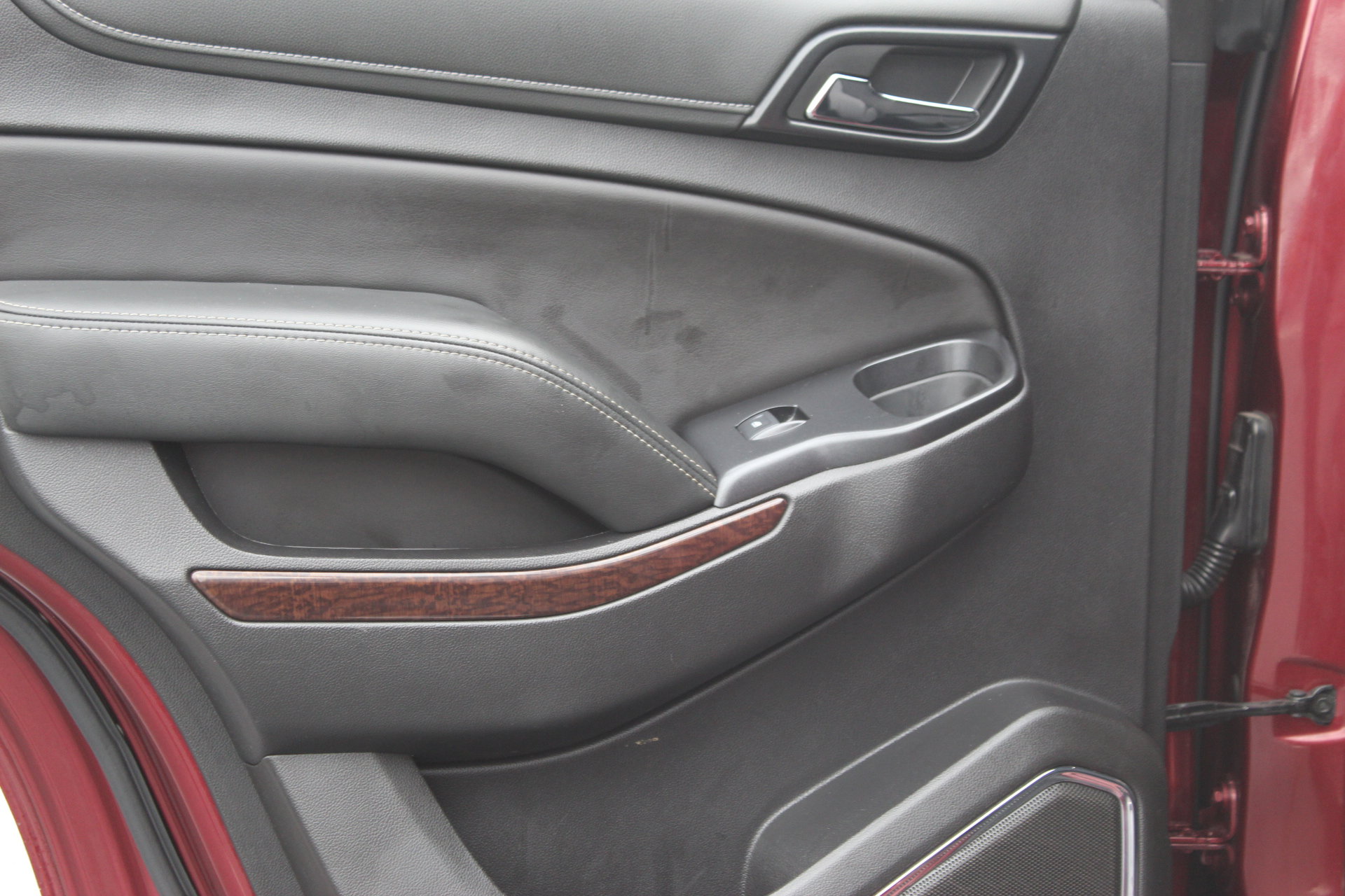 Used 2020 GMC Yukon SLE image 23