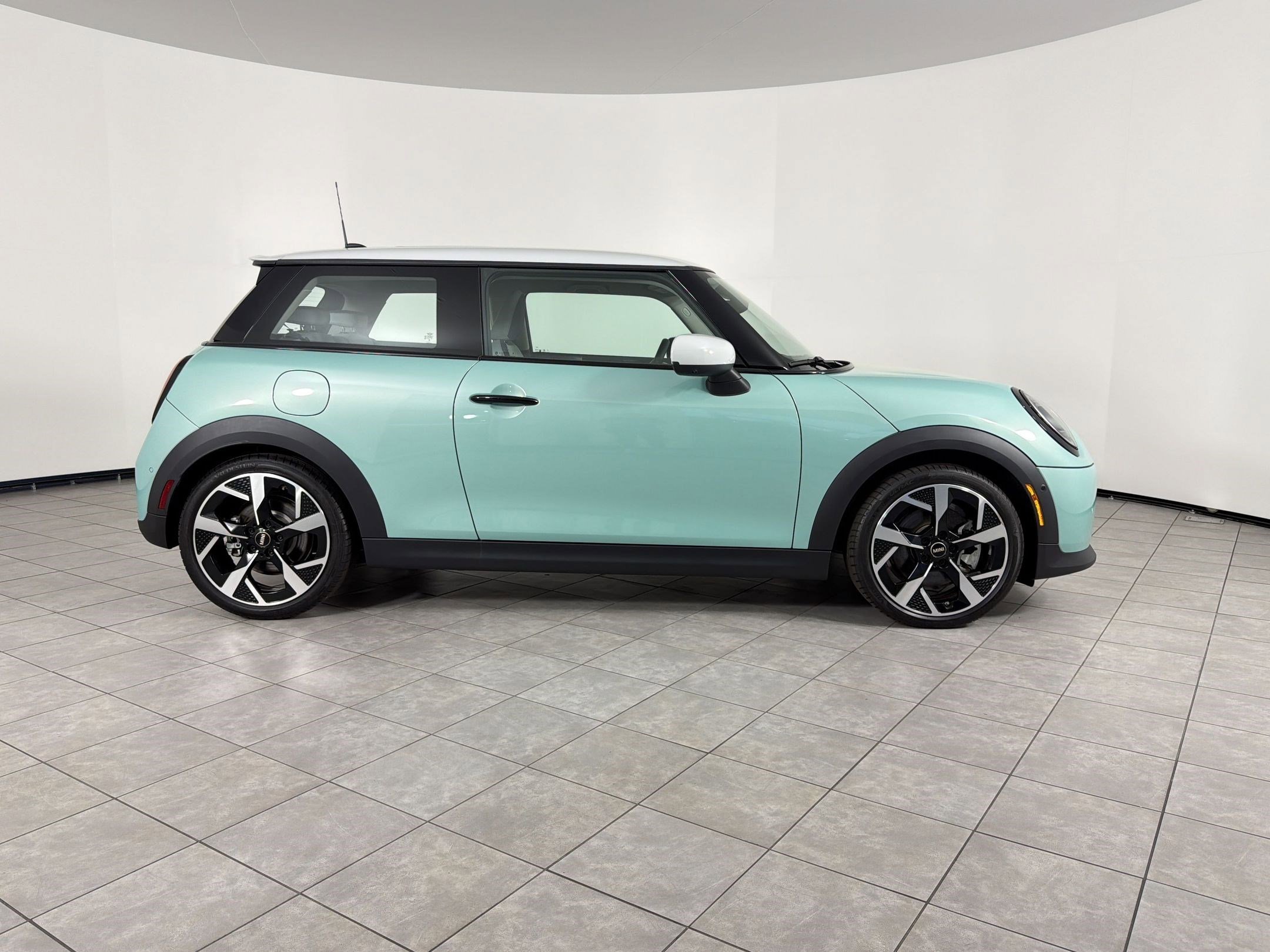 Certified 2025 MINI Cooper S image 8