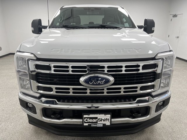 Used 2023 Ford F350 XLT image 3