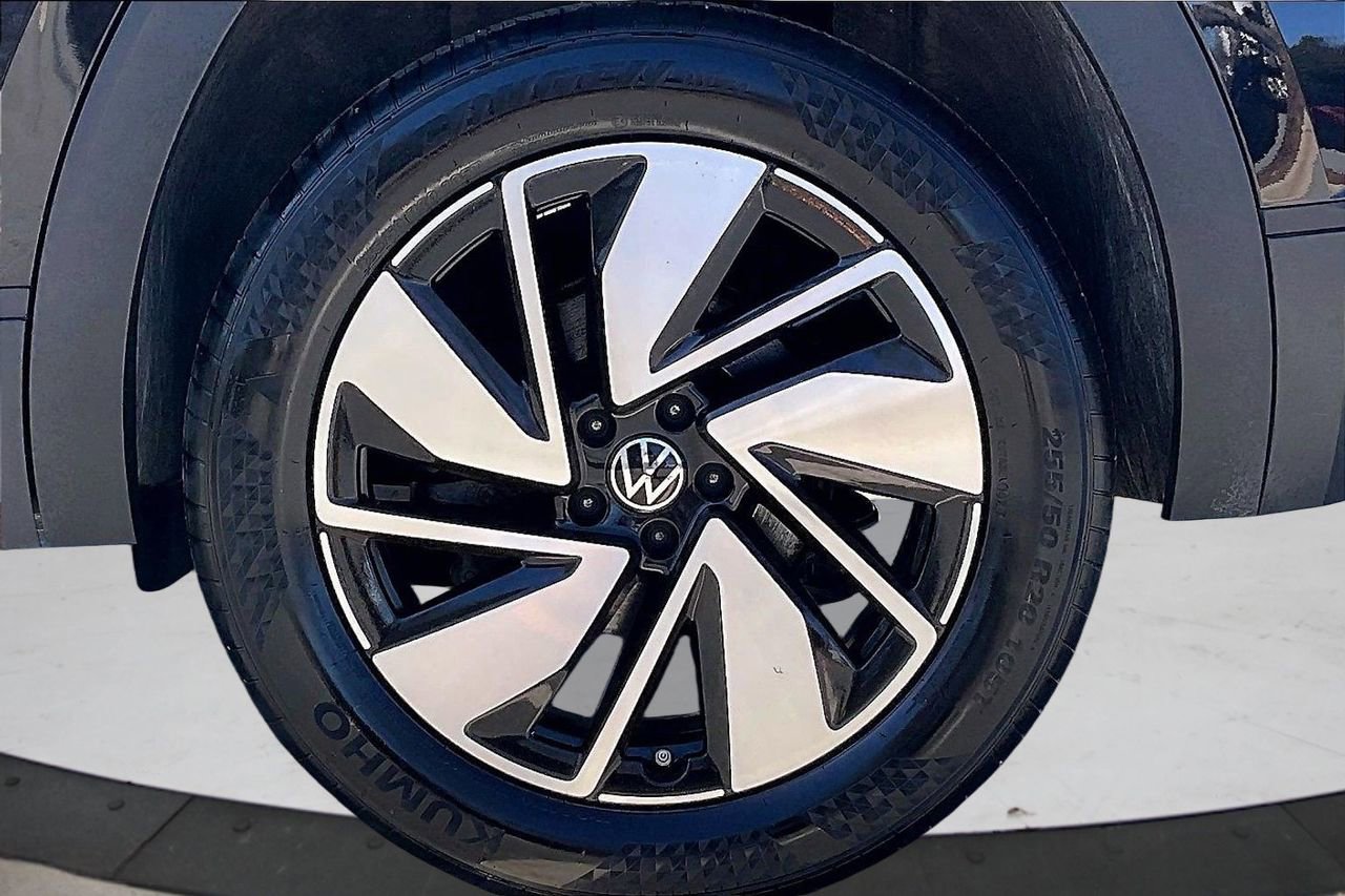 Used 2024 Volkswagen Atlas SE image 37