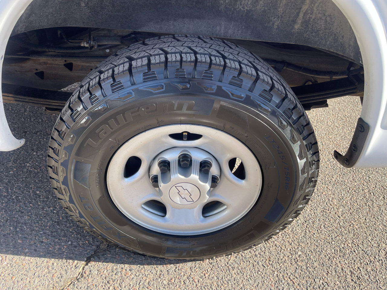 Used 2019 Chevrolet Express 2500 w/ Driver Convenience Package image 28