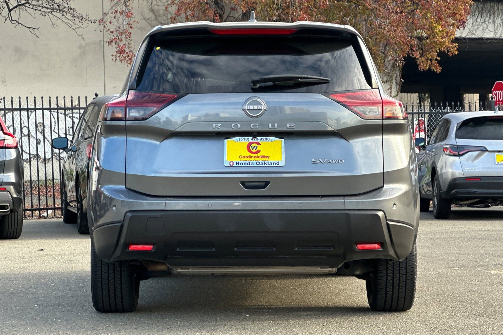 Used 2024 Nissan Rogue SV image 5