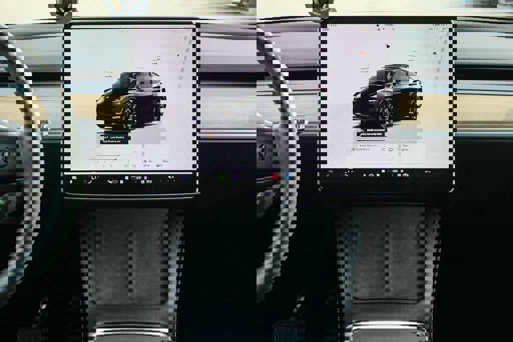 Used 2023 Tesla Model Y Long Range image 13