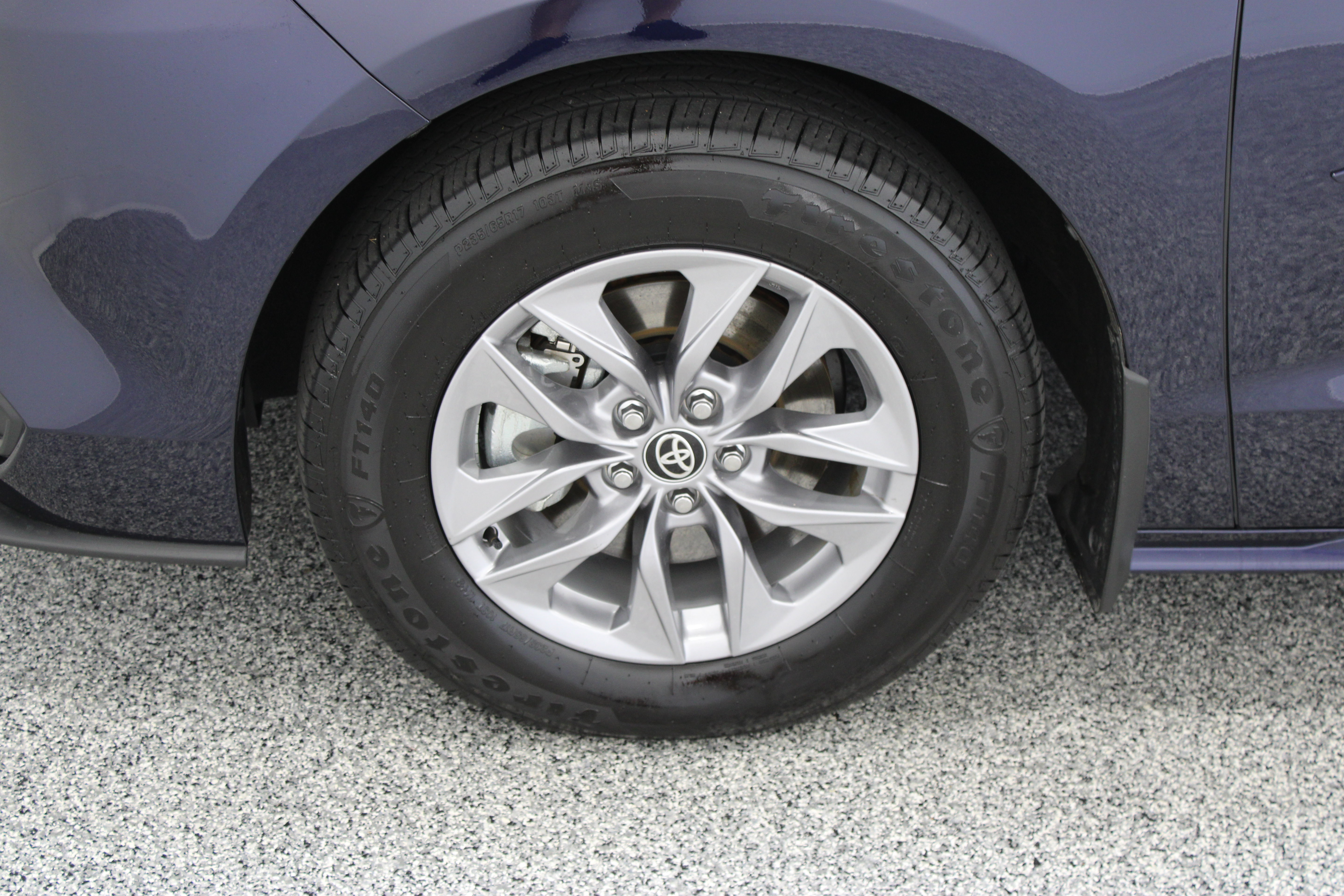 Certified 2026 Toyota Sienna XLE FWD image 10
